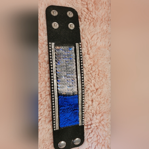 Paparazzi - Picture 2 of 6